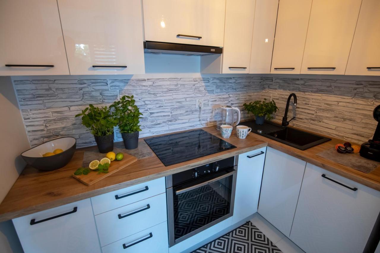 Ferienwohnung Apartament Laurowa Tyczyn Exterior foto