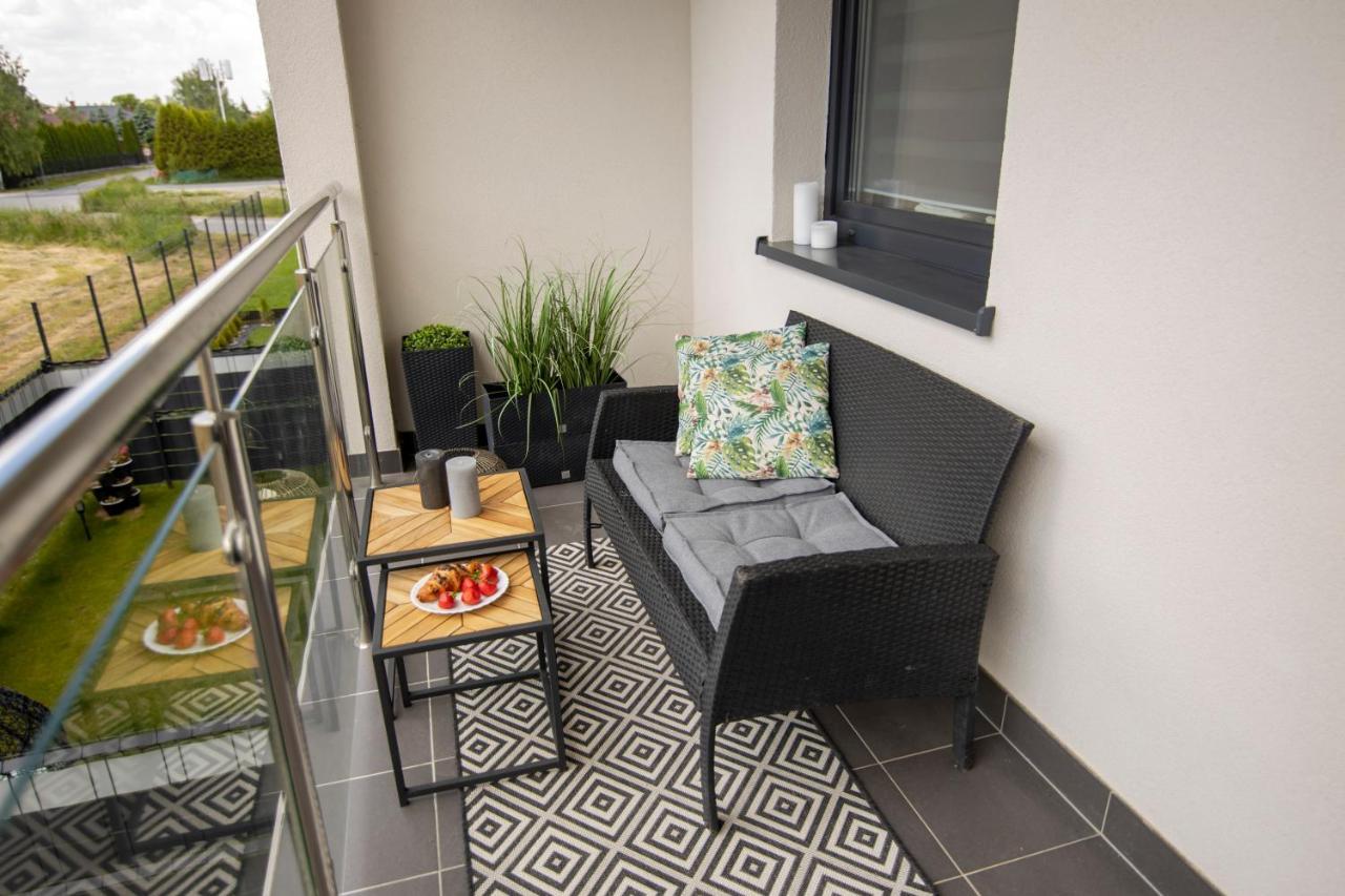 Ferienwohnung Apartament Laurowa Tyczyn Exterior foto